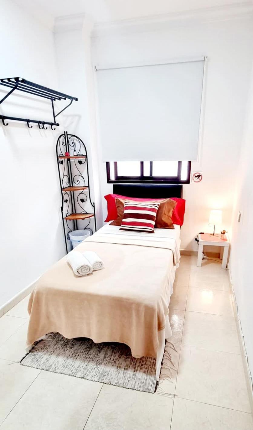 Almar We Go! Habitaciones Privadas En Alcala - Private Rooms - Pieces Privees - In Shared Apartment Bagian luar foto