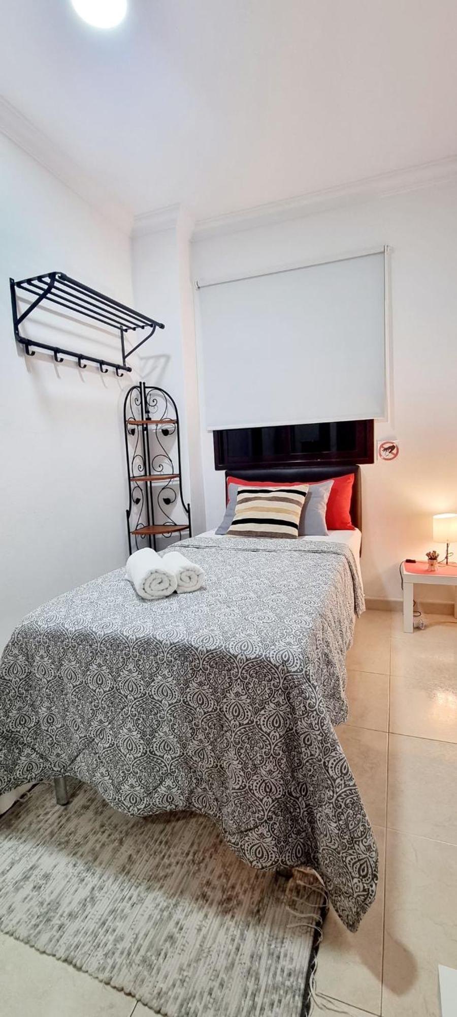 Almar We Go! Habitaciones Privadas En Alcala - Private Rooms - Pieces Privees - In Shared Apartment Bagian luar foto