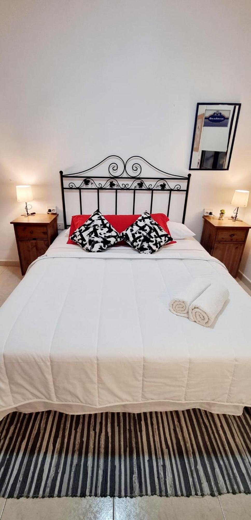 Almar We Go! Habitaciones Privadas En Alcala - Private Rooms - Pieces Privees - In Shared Apartment Bagian luar foto